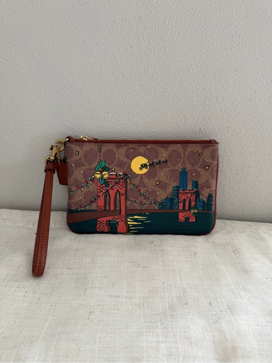 Coach Handbags - Coach Brooklyn Bridge Holiday Brown Wristlet